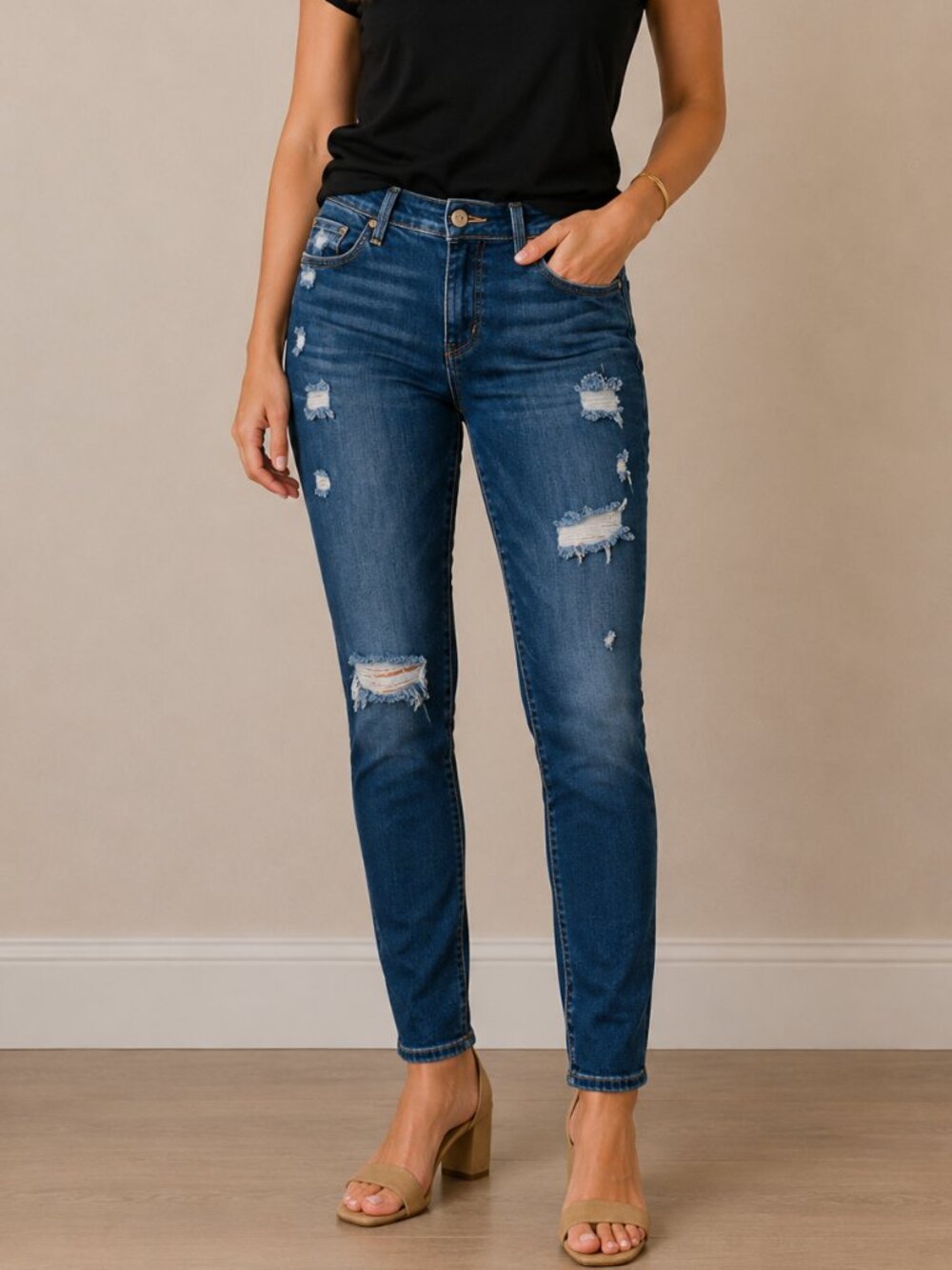 Joe's Jeans The Skinny Fit - Sloane - Women's Distressed Size 28